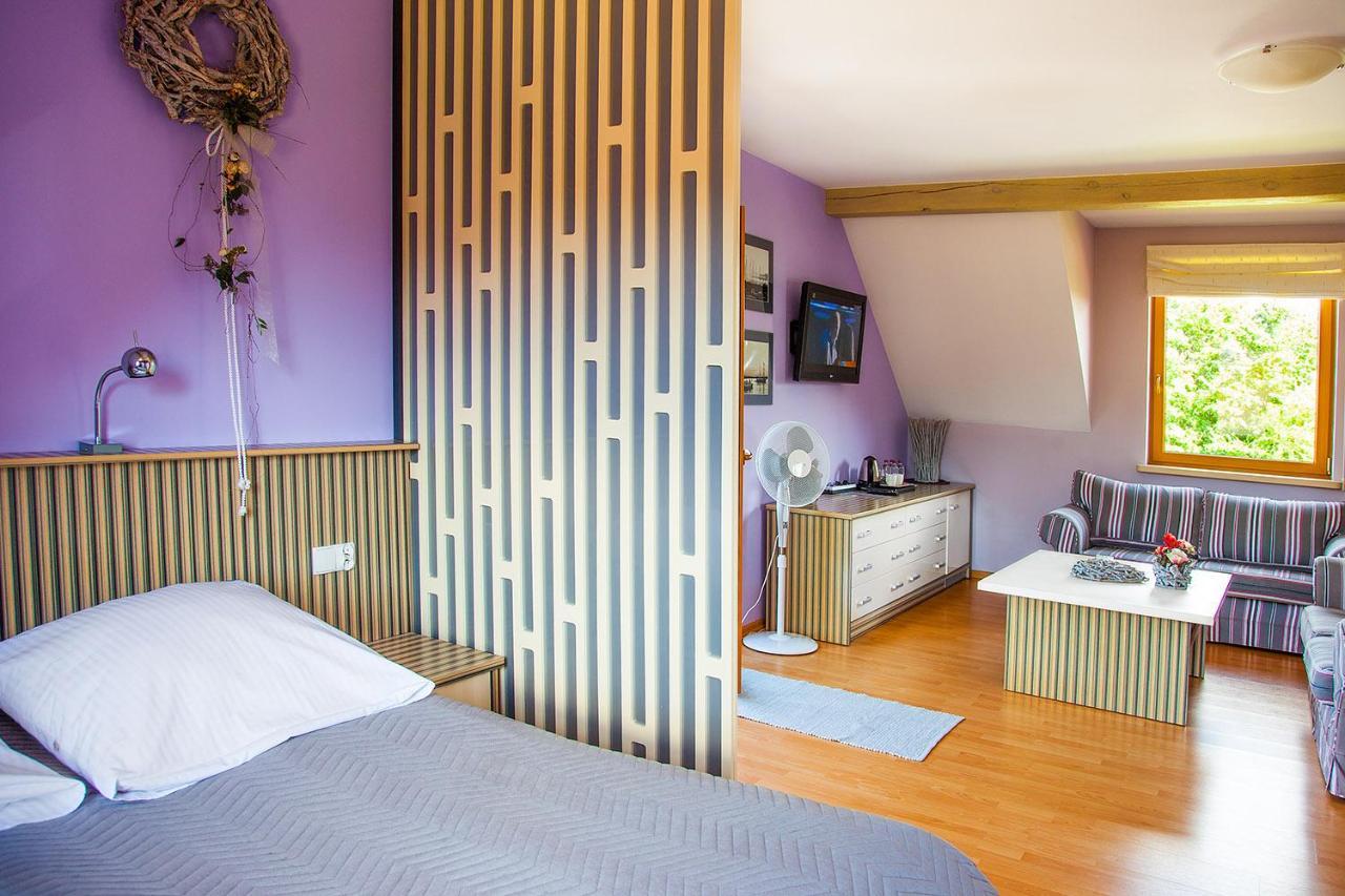 Sloneczny Port Bed & Breakfast Mikolajki  Exterior photo